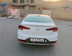 هیوندای ئەلەنترا